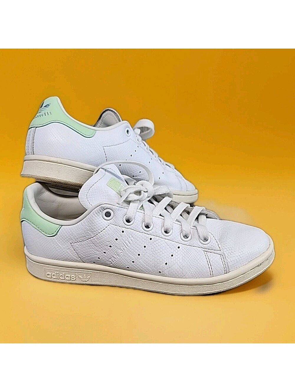 Adidas Shoes Women Size 6 Stan Smith Cloud White / Semi Green Spark / Off White